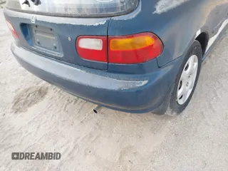 1995 Honda Civic z VIN 2HGEH2463SH500372, wystawiony jako IAAI lot #41785384 z przebiegiem 227 888 mil mil oraz . Historia ofert i sprzedaży dostępna na DreamBid. Obrazek 12.