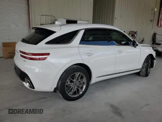 2025 Genesis GV70 2.5T with VIN 5NMMADTBXSH035022, listed as a Copart auction lot 51664685 with 1,015 mi miles and Salvage title. Bid and sale history available at DreamBid. Image 3.
