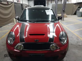 2013 MINI Hardtop S with VIN WMWSV3C50DT392160, listed as a IAAI auction lot 41893232 with 70,922 mi miles and . Bid and sale history available at DreamBid. Image 11.