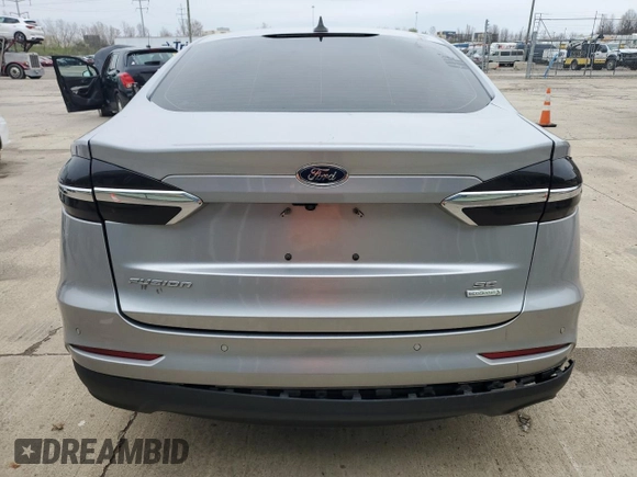 2020 Ford Fusion SE with VIN 3FA6P0HD3LR180422, listed as a Copart auction lot 52022875 with 41,981 mi miles and Clean Title. Bid and sale history available at DreamBid. Image 6.