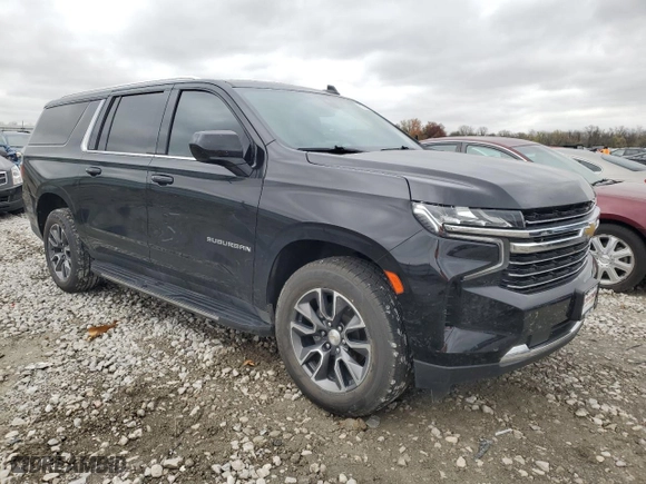 2021 Chevrolet Suburban LT with VIN 1GNSKCKD5MR382216, listed as a Copart auction lot 80243284 with 121,332 mi miles and Salvage Title. Bid and sale history available at carsss.com. Image 4.