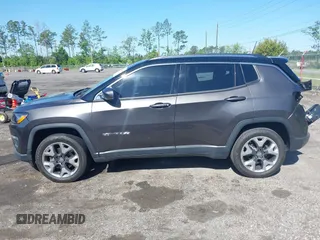 2018 Jeep Compass Limited with VIN 3C4NJDCB8JT284845, listed as a IAAI auction lot 42049290 with 59,210 mi miles and . Bid and sale history available at carsss.com. Image 14.