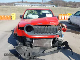 2017 Jeep Renegade Sport with VIN ZACCJBABXHPG35979, listed as a IAAI auction lot 41781553 with 71,265 mi miles and . Bid and sale history available at carsss.com. Image 12.