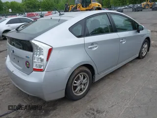 2010 Toyota Prius II with VIN JTDKN3DUXA0001196, listed as a IAAI auction lot 42246433 with 191,054 mi miles and . Bid and sale history available at DreamBid. Image 4.