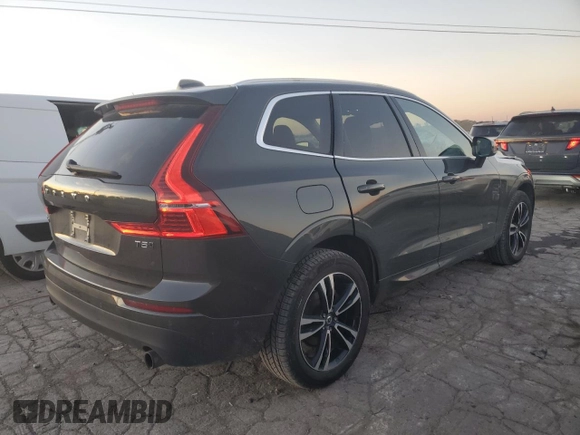 2018 Volvo XC60 Momentum with VIN YV4102RK9J1018266, listed as a Copart auction lot 80451614 with 126,082 mi miles and Salvage Title. Bid and sale history available at DreamBid. Image 3.