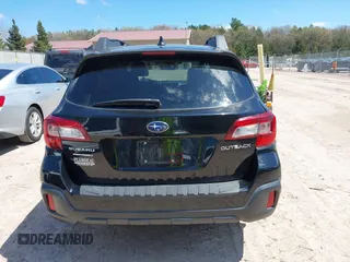 2018 Subaru Outback Premium z VIN 4S4BSAHC8J3357106, wystawiony jako IAAI lot #42172612 z przebiegiem 102 491 mil mil oraz . Historia ofert i sprzedaży dostępna na DreamBid. Obrazek 17.