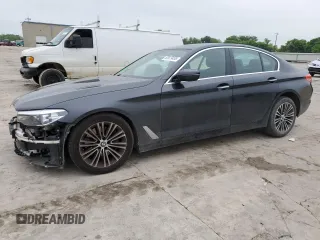 2018 BMW 5 Series 530i xDrive z VIN WBAJA7C5XJWA74901, wystawiony jako Copart lot #53979455 z przebiegiem 42 865 mil mil oraz Szkoda całkowita • Salvage title. Historia ofert i sprzedaży dostępna na DreamBid. Obrazek 1.