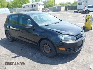 2013 Volkswagen Golf w/Conv & Sunroof z VIN WVWDB7AJ8DW127092, wystawiony jako IAAI lot #42253316 z przebiegiem 170 743 mil mil oraz . Historia ofert i sprzedaży dostępna na DreamBid. Obrazek 1.