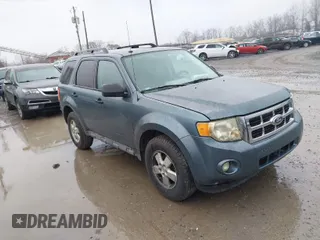 2010 Ford Escape XLT with VIN 1FMCU9D71AKC90750, listed as a IAAI auction lot 41541761 with 314,357 mi miles. Bid and sale history available at carsss.com. Image 1.