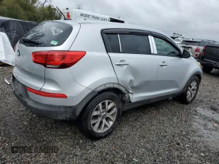 2016 Kia Sportage LX with VIN KNDPB3AC0G7818719, listed as a Copart auction lot 45762365 with 180,283 mi miles and Salvage Title. Bid and sale history available at carsss.com. Image 3.