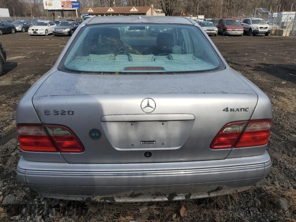2001 Mercedes-Benz E-Class AWD with VIN WDBJF82J61X055258, listed as a Copart auction lot 42396765 with 0 mi miles and Salvage Title. Bid and sale history available at carsss.com. Image 6.