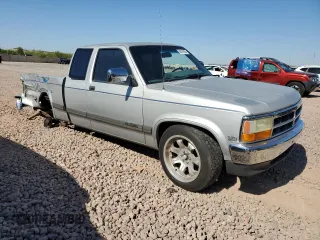 1991 Dodge Dakota z VIN 1B7GL23Y3MS309507, wystawiony jako Copart lot #58079905 z przebiegiem 90 932 mil mil oraz Szkoda całkowita • Salvage title. Historia ofert i sprzedaży dostępna na DreamBid. Obrazek 4.