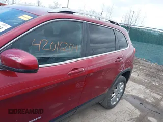 2017 Jeep Cherokee Limited with VIN 1C4PJMDB3HW635981, listed as a IAAI auction lot 42016204 with 73,698 mi miles. Bid and sale history available at carsss.com. Image 14.