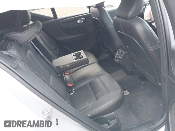 2024 Volvo XC40 Plus Bright Theme with VIN YV4L12UE4R2307794, listed as a IAAI auction lot 41694542 with 11,516 mi miles. Bid and sale history available at carsss.com. Image 8.