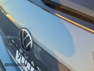 2024 Volkswagen Tiguan SE z VIN 3VV3B7AX0RM107010, wystawiony jako IAAI lot #42845198 z przebiegiem 22 903 mil mil oraz . Historia ofert i sprzedaży dostępna na DreamBid. Obrazek 23.