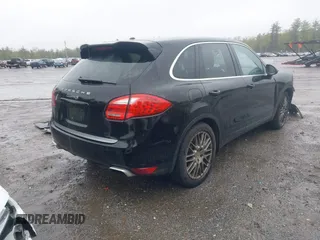 2014 Porsche Cayenne S с VIN WP1AB2A25ELA59365, выставлен на аукционе IAAI как лот 42233940 с пробегом 76 454 миль миль и . История ставок и продаж доступна на DreamBid. Изображение 4.