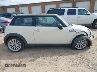 2011 MINI Hardtop S with VIN WMWSV3C5XBTY14030, listed as a IAAI auction lot 41712084 with 132,126 mi miles and . Bid and sale history available at DreamBid. Image 13.