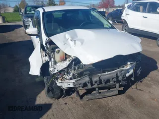 2014 Ford Focus SE with VIN 1FADP3K24EL411720, listed as a IAAI auction lot 40816752 with 102,089 mi miles. Bid and sale history available at carsss.com. Image 6.