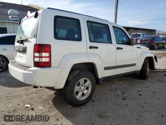 2011 Jeep Liberty Sport z VIN 1J4PN2GK8BW593944, wystawiony jako Copart lot #52571105 z przebiegiem Nie podano mil oraz Nie do naprawy • Non repairable. Historia ofert i sprzedaży dostępna na DreamBid. Obrazek 3.