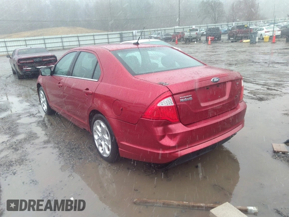 2011 Ford Fusion SE with VIN 3FAHP0HA6BR195610, listed as a IAAI auction lot 41732131 with 152,225 mi miles. Bid and sale history available at carsss.com. Image 3.
