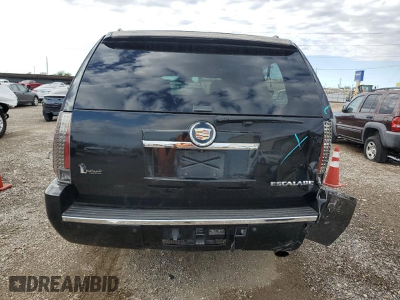 2014 Cadillac Escalade ESV Premium z VIN 1GYS3JEFXER156322, wystawiony jako Copart lot #79808204 z przebiegiem 209 892 mil mil oraz Szkoda całkowita • Salvage title. Historia ofert i sprzedaży dostępna na DreamBid. Obrazek 6.