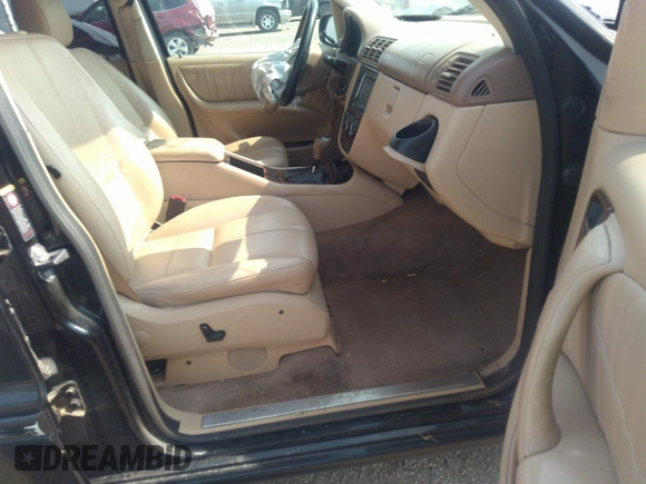2005 Mercedes-Benz M 350 with VIN 4JGAB57E65A554962, listed as a IAAI auction lot 42120921 with 169,463 mi miles and . Bid and sale history available at DreamBid. Image 5.