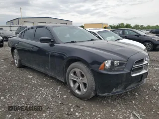 2013 Dodge Charger SXT z VIN 2C3CDXHG6DH525694, wystawiony jako Copart lot #54911495 z przebiegiem 189 992 mil mil oraz Szkoda całkowita • Salvage title. Historia ofert i sprzedaży dostępna na DreamBid. Obrazek 4.