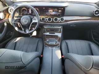 2021 Mercedes-Benz E-Class E 350 with VIN W1KZF8EB1MA935256, listed as a Copart auction lot 42143165 with 10,072 mi miles and Salvage Title. Bid and sale history available at carsss.com. Image 8.