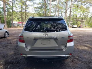 2008 Toyota Highlander Hybrid Limited with VIN JTEEW44AX82024042, listed as a IAAI auction lot 42116069 with 358,321 mi miles. Bid and sale history available at carsss.com. Image 16.