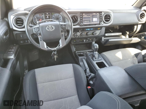 2022 Toyota Tacoma SR z VIN 3TMCZ5AN6NM479653, wystawiony jako Copart lot #47704285 z przebiegiem 57 618 mil mil oraz Szkoda całkowita • Salvage title. Historia ofert i sprzedaży dostępna na DreamBid. Obrazek 8.