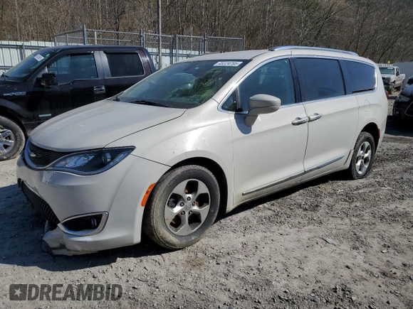 2017 Chrysler Pacifica Touring L Plus with VIN 2C4RC1EGXHR622276, listed as a Copart auction lot 48324795 with 118,370 mi miles and Salvage Title. Bid and sale history available at DreamBid. Image 1.