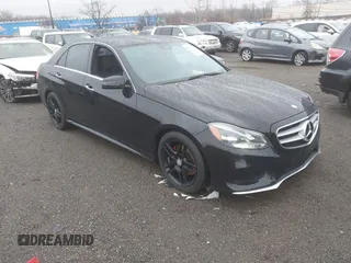 2015 Mercedes-Benz E-Class E 350 Luxury with VIN WDDHF8JB9FB165466, listed as a IAAI auction lot 41789806 with 102,325 mi miles. Bid and sale history available at carsss.com. Image 1.