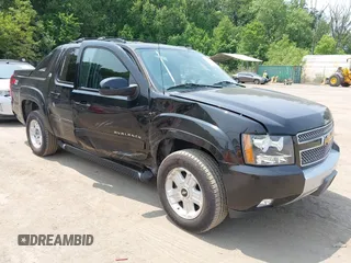 2013 Chevrolet Avalanche LT with VIN 3GNTKFE76DG259746, listed as a IAAI auction lot 42491223 with 92,131 mi miles and . Bid and sale history available at DreamBid. Image 1.