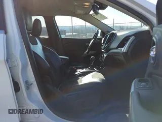 2018 Jeep Cherokee Latitude Plus с VIN 1C4PJMLX5JD508079, выставлен на аукционе IAAI как лот 41796679 с пробегом 96 899 миль миль и . История ставок и продаж доступна на DreamBid. Изображение 5.
