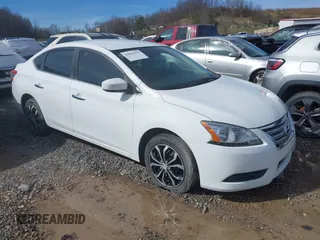 2015 Nissan Sentra S with VIN 3N1AB7AP2FY250621, listed as a IAAI auction lot 41864359 with 132,577 mi miles. Bid and sale history available at carsss.com. Image 1.