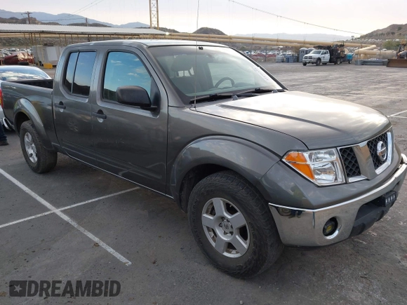 2007 Nissan Frontier SE z VIN 1N6AD09U67C411083, wystawiony jako IAAI lot #41691251 z przebiegiem 186 495 mil mil oraz . Historia ofert i sprzedaży dostępna na DreamBid. Obrazek 1.