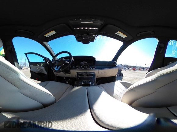 2019 Mercedes-Benz E-Class E 300 with VIN WDDZF4KB8KA592634, listed as a IAAI auction lot 41817498 with 103,676 mi miles. Bid and sale history available at carsss.com. Image 18.
