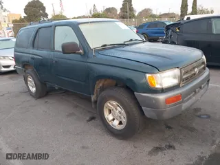 1998 Toyota 4Runner with VIN JT3GM84R8W0021444, listed as a IAAI auction lot 41432783 with 252,873 mi miles. Bid and sale history available at carsss.com. Image 1.
