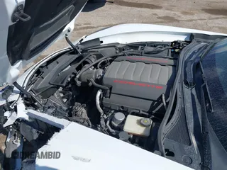 2015 Chevrolet Corvette Z51 3LT z VIN 1G1YM2D74F5103775, wystawiony jako IAAI lot #41810409 z przebiegiem 29 000 mil mil oraz . Historia ofert i sprzedaży dostępna na DreamBid. Obrazek 10.