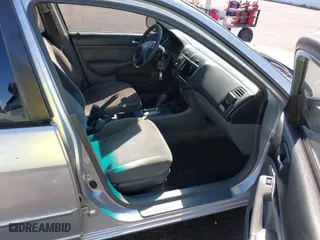 2002 Honda Civic LX with VIN 2HGES16692H595903, listed as a IAAI auction lot 41916850 with 168,861 mi miles. Bid and sale history available at carsss.com. Image 5.