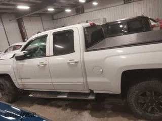 2018 Chevrolet Silverado 1500 LT with VIN 2GCVKREC6J1109169, listed as a IAAI auction lot 41729537 with 76,380 mi miles. Bid and sale history available at carsss.com. Image 14.