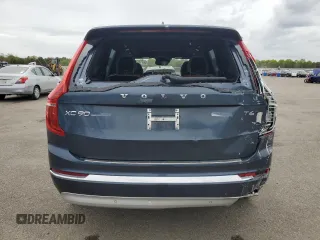 2022 Volvo XC90 Inscription z VIN YV4A22PL9N1833773, wystawiony jako Copart lot #56111825 z przebiegiem 34 640 mil mil oraz Szkoda całkowita • Salvage title. Historia ofert i sprzedaży dostępna na DreamBid. Obrazek 6.