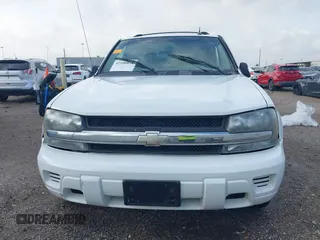 2005 Chevrolet TrailBlazer LS with VIN 1GNDS13SX52388713, listed as a IAAI auction lot 42100834 with 153,824 mi miles and . Bid and sale history available at DreamBid. Image 12.