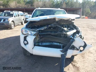 2017 Toyota 4Runner SR5 with VIN JTEZU5JRXH5152254, listed as a IAAI auction lot 41601682 with 88,827 mi miles. Bid and sale history available at carsss.com. Image 13.
