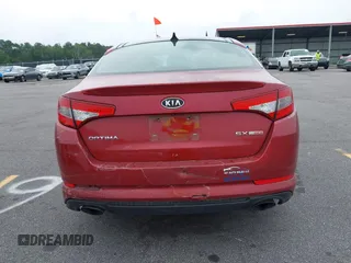 2012 Kia Optima SX z VIN 5XXGR4A65CG010749, wystawiony jako IAAI lot #42424921 z przebiegiem 187 454 mil mil oraz . Historia ofert i sprzedaży dostępna na DreamBid. Obrazek 16.
