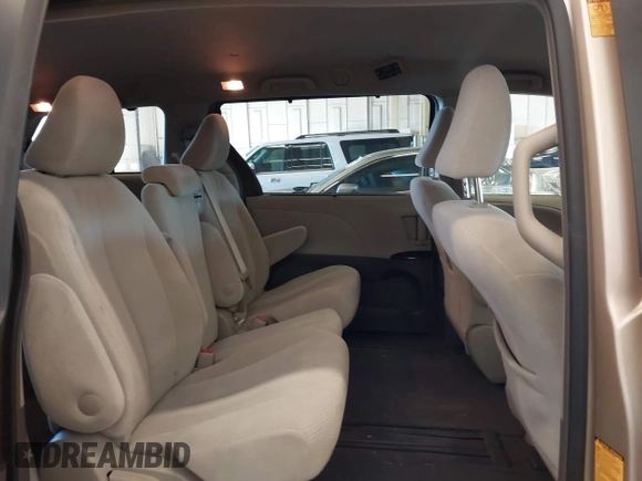 2013 Toyota Sienna LE AAS with VIN 5TDKK3DC8DS359172, listed as a IAAI auction lot 41724930 with 106,488 mi miles. Bid and sale history available at carsss.com. Image 8.