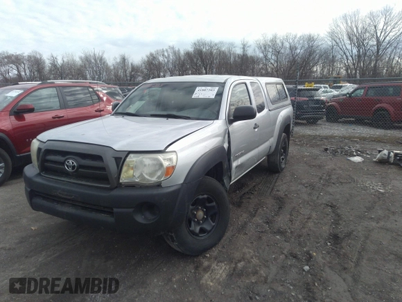 2008 Toyota Tacoma with VIN 5TEUU42N08Z469915, listed as a IAAI auction lot 41807203 with 177,699 mi miles and . Bid and sale history available at DreamBid. Image 17.