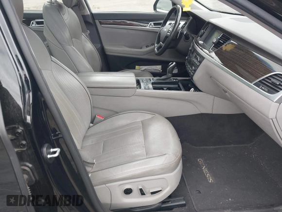 2015 Hyundai Genesis 3.8L z VIN KMHGN4JE4FU072799, wystawiony jako IAAI lot #42206022 z przebiegiem Nie podano mil oraz . Historia ofert i sprzedaży dostępna na DreamBid. Obrazek 8.