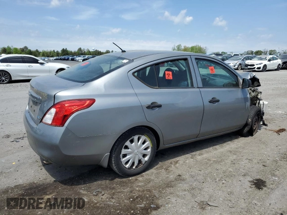 2014 Nissan Versa S with VIN 3N1CN7AP5EL864820, listed as a Copart auction lot 53992555 with 0 mi miles and Salvage Title. Bid and sale history available at carsss.com. Image 3.