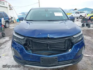 2022 Chevrolet Equinox LT with VIN 3GNAXUEV1NS222176, listed as a IAAI auction lot 41568536 with 10,278 mi miles. Bid and sale history available at carsss.com. Image 6.